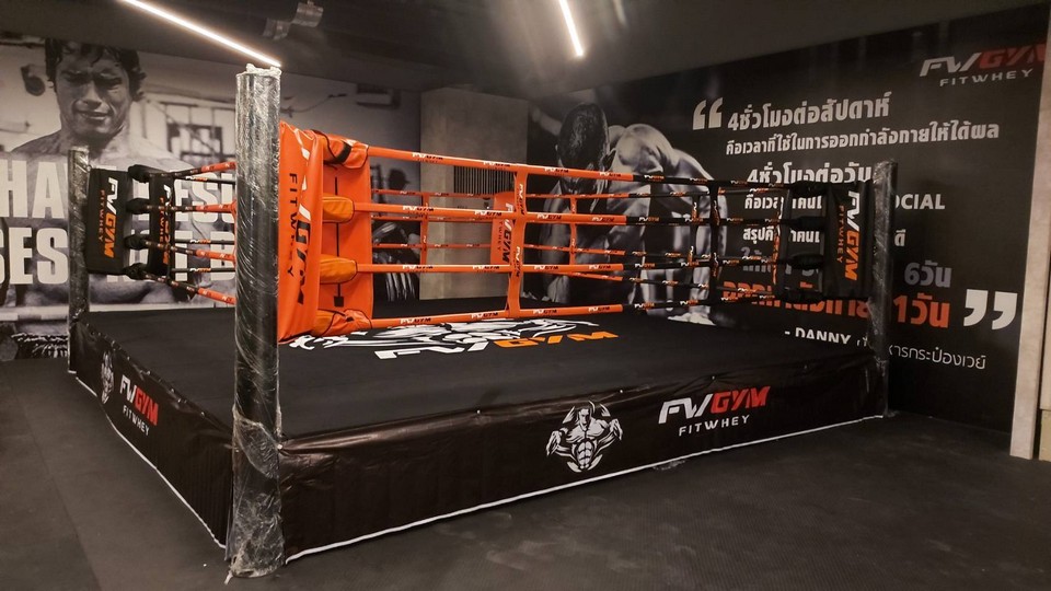 Ring Muay Thai de haute qualité taille 7.6x7.6 m. (Taille standard  compétitive) sur mesure